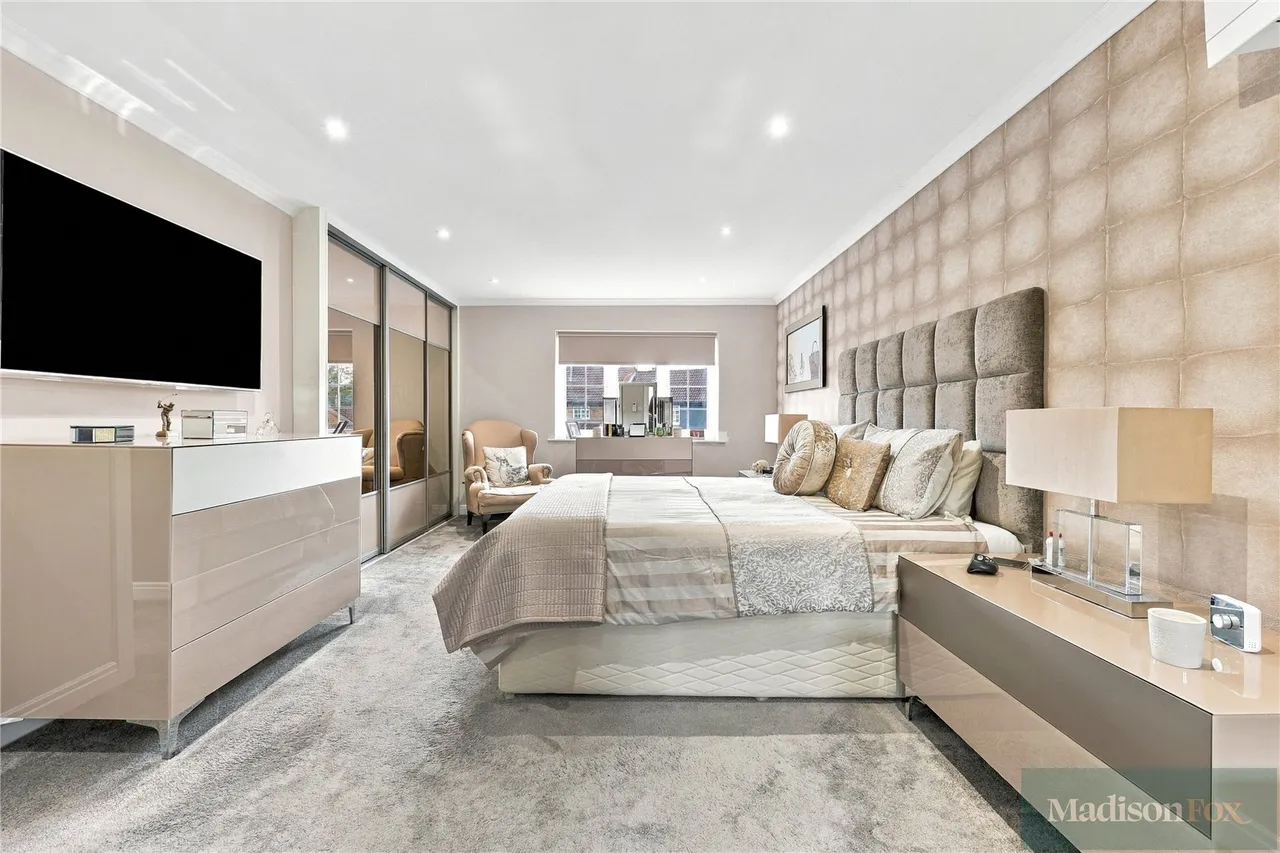 Ely Place, Woodford Green, IG8, photo 15
