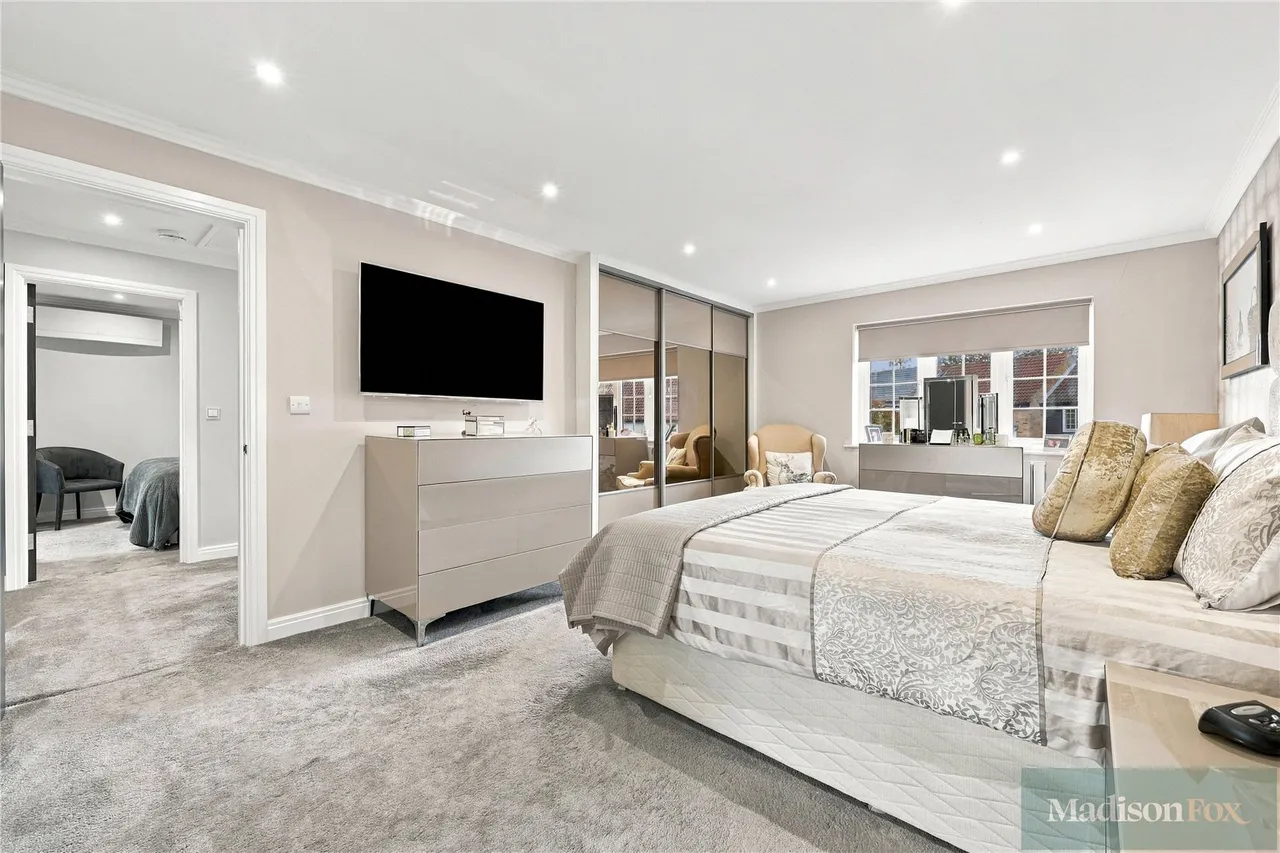 Ely Place, Woodford Green, IG8, photo 16