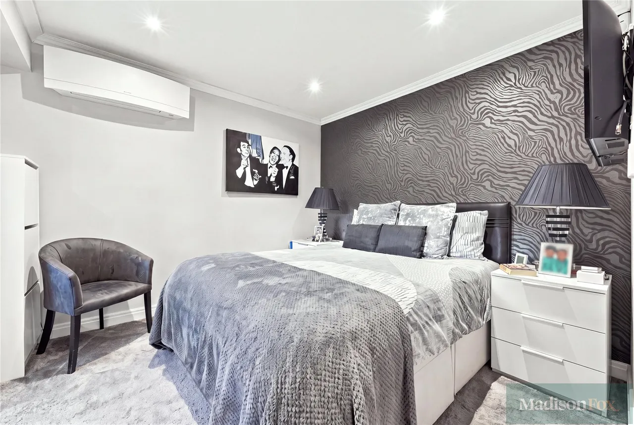 Ely Place, Woodford Green, IG8, photo 19