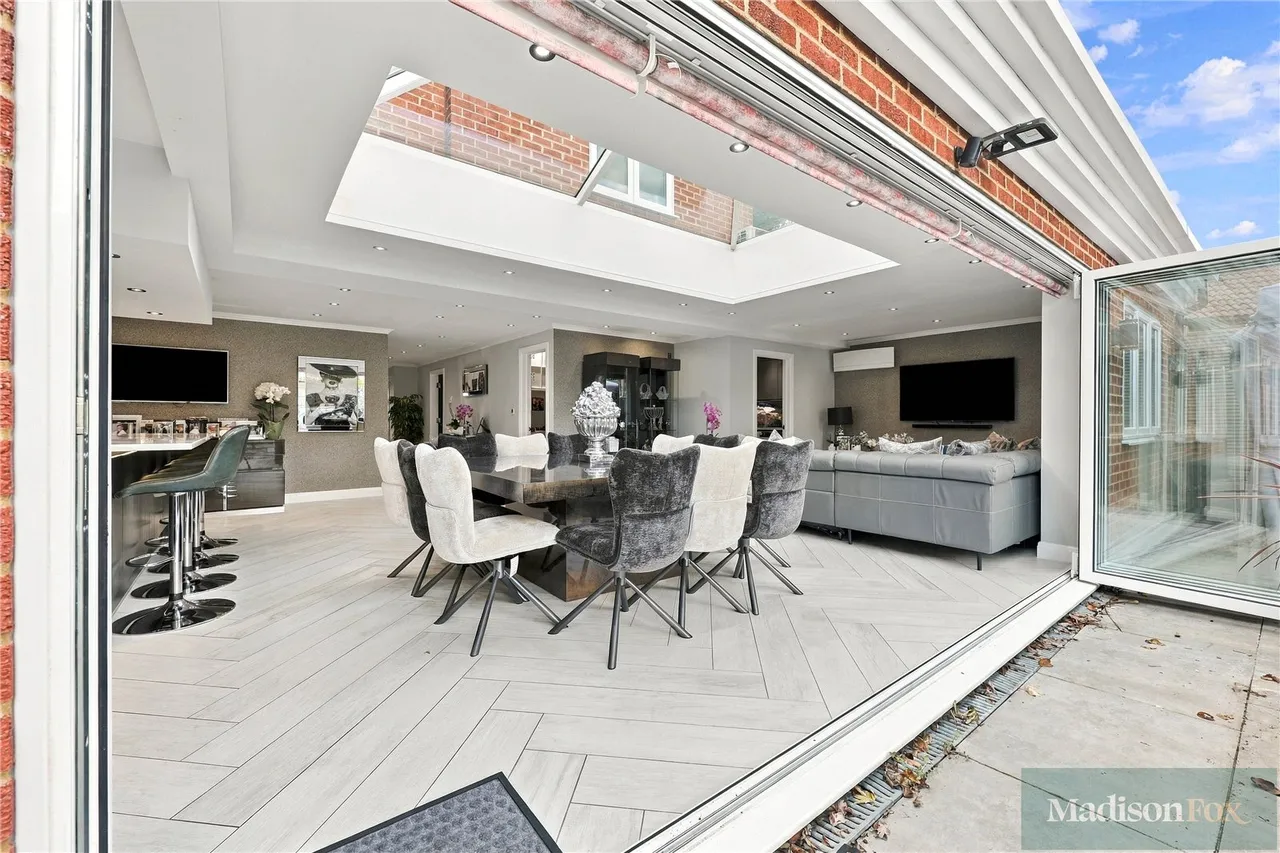 Ely Place, Woodford Green, IG8, photo 8