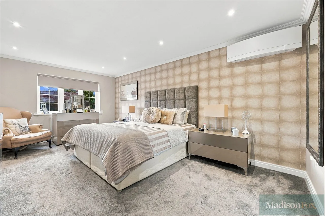 Ely Place, Woodford Green, IG8, photo 14