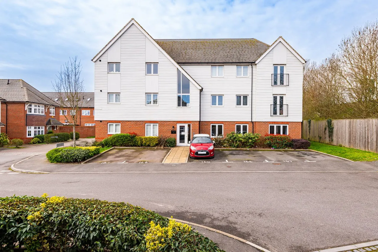 Vellum Drive, Sittingbourne, ME10 5BD, photo 10