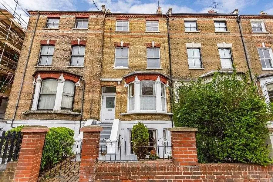 2 bed flat for sale — Tufnell Park Road, London