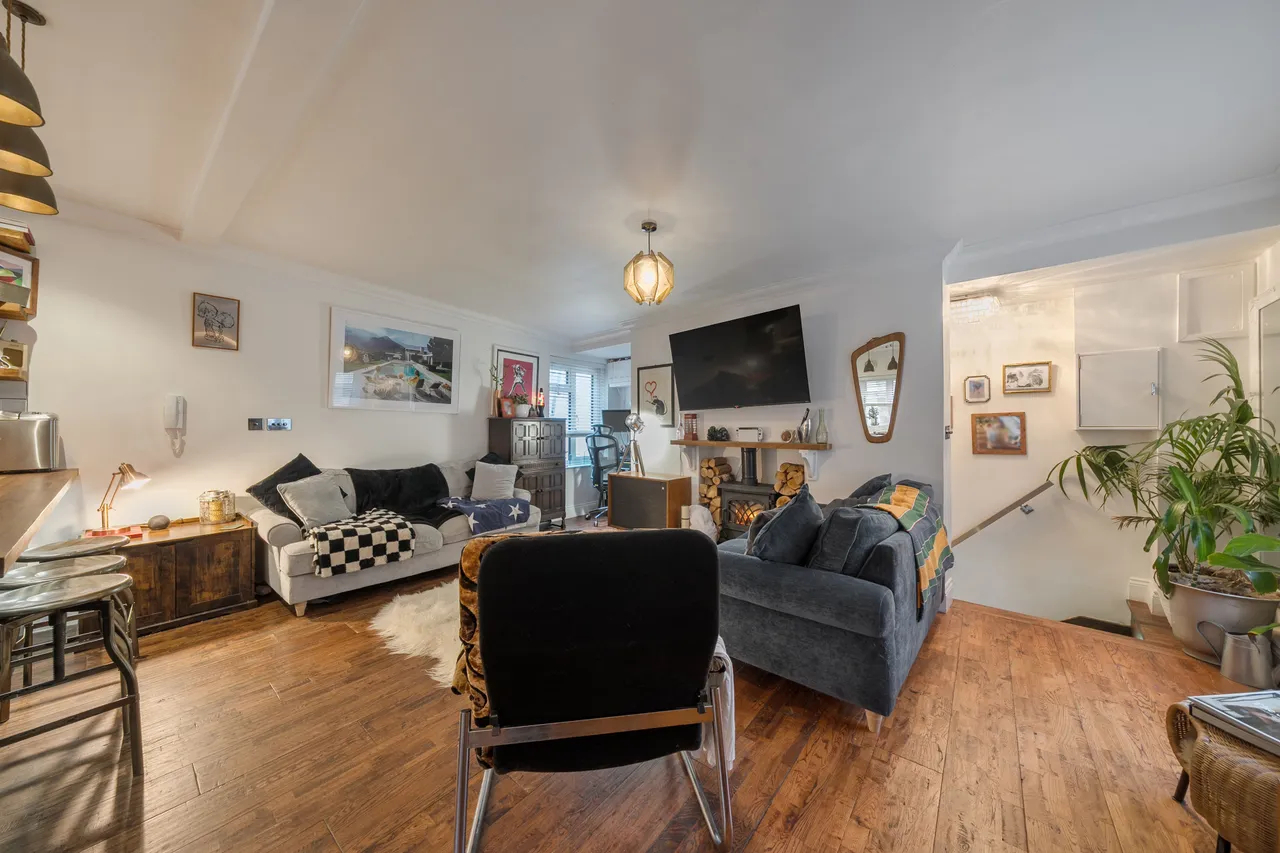 Flat B, 1 Nottingham Court, London, photo 6