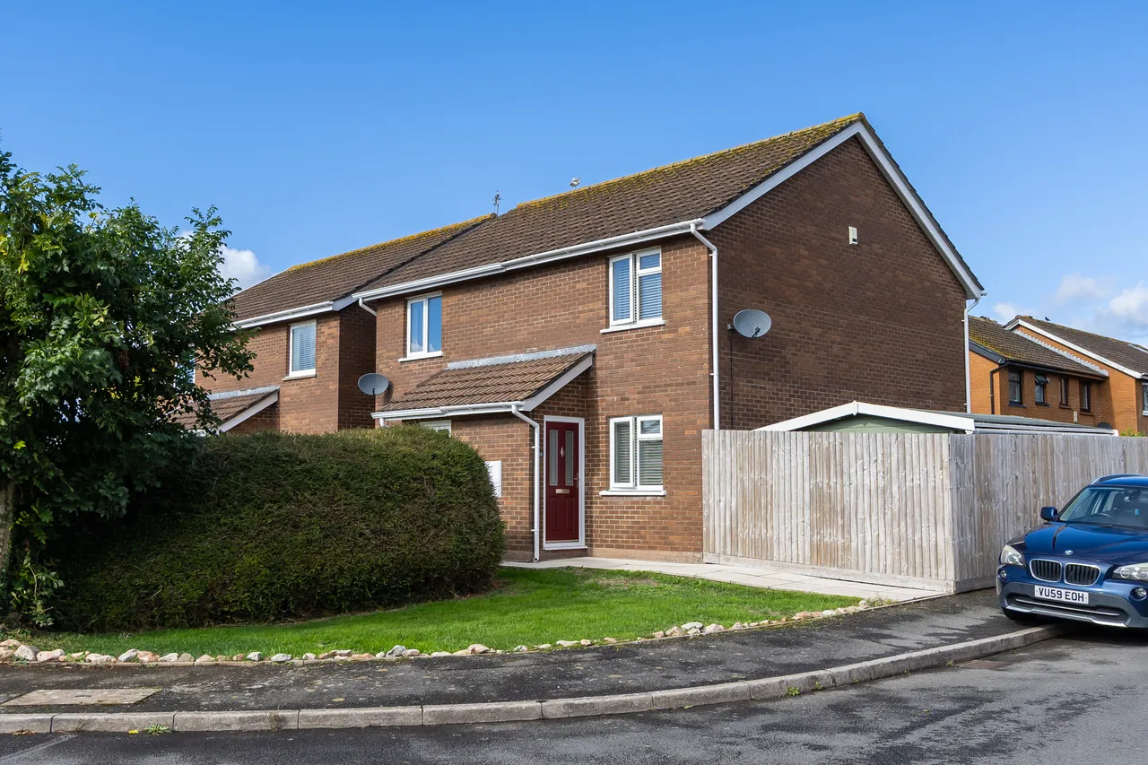 2 bed house for sale, Db