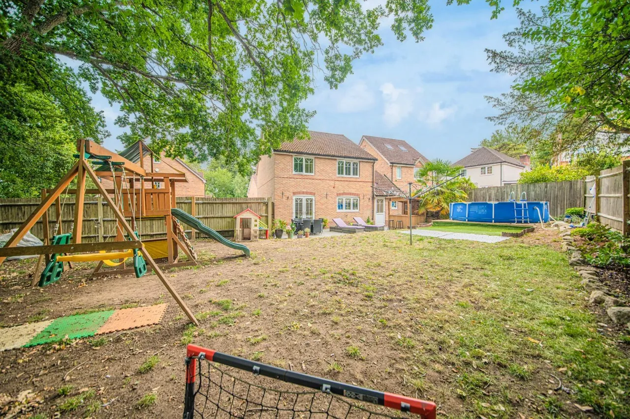 Midhurst Court, Chandler's Ford, Eastleigh, SO53 3LF, photo 21