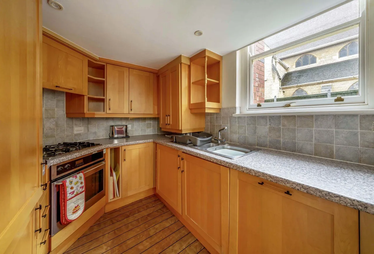 St. Georges Place, Cheltenham, GL50 3PX, photo 5