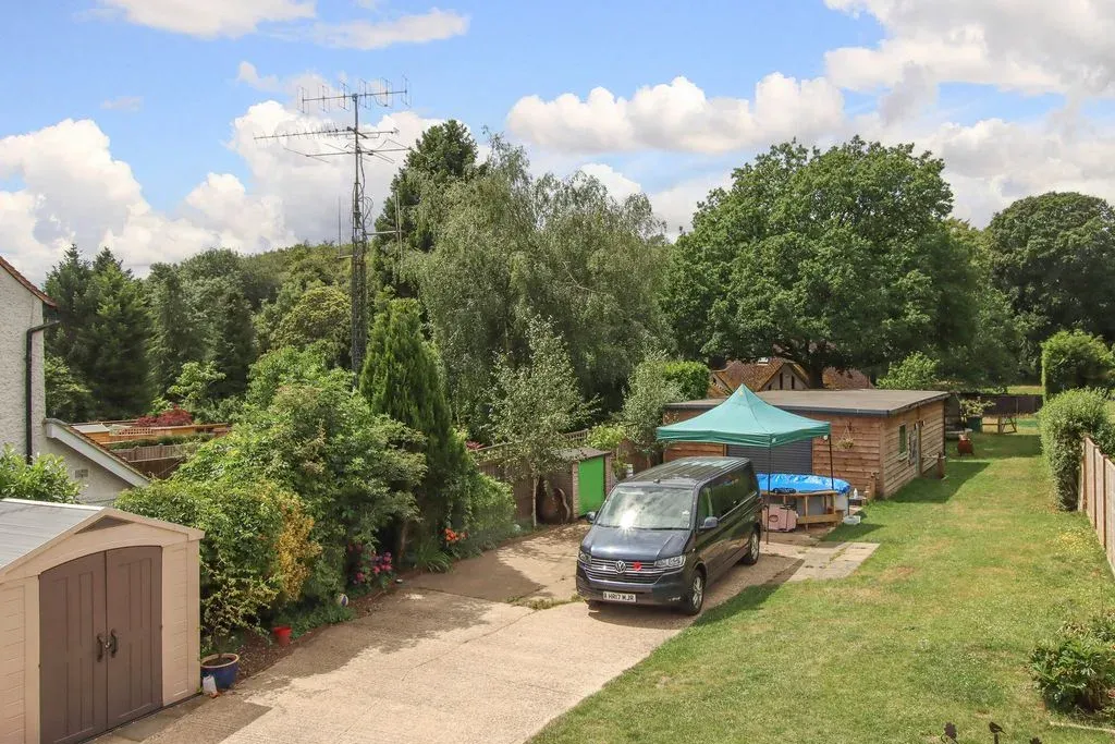 Chesham Road, Wigginton, Hertfordshire, HP23 6HH, photo 6