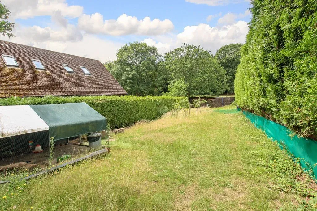 Chesham Road, Wigginton, Hertfordshire, HP23 6HH, photo 4