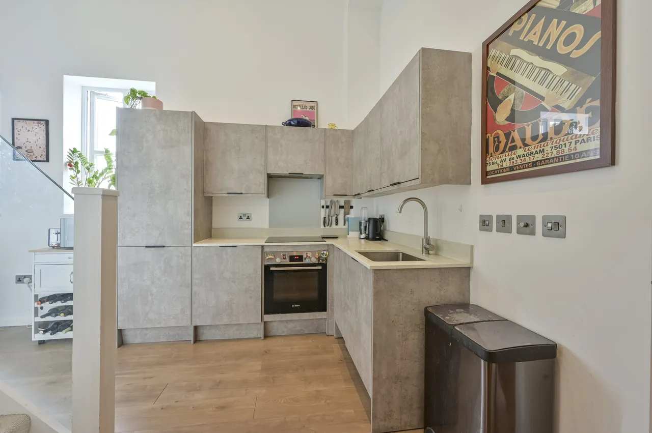 London, SW20, photo 8