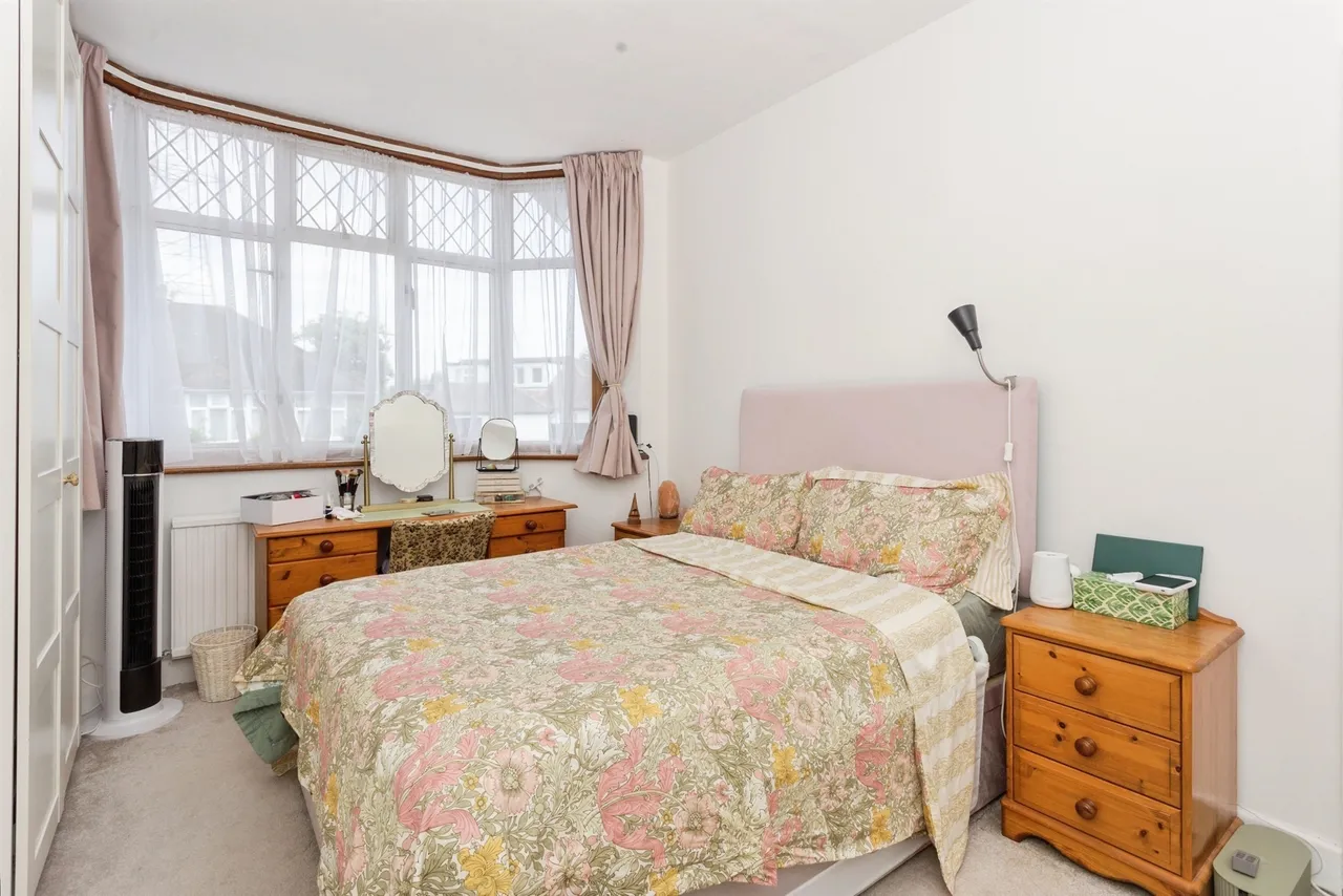 Chester Drive, Harrow, photo 4