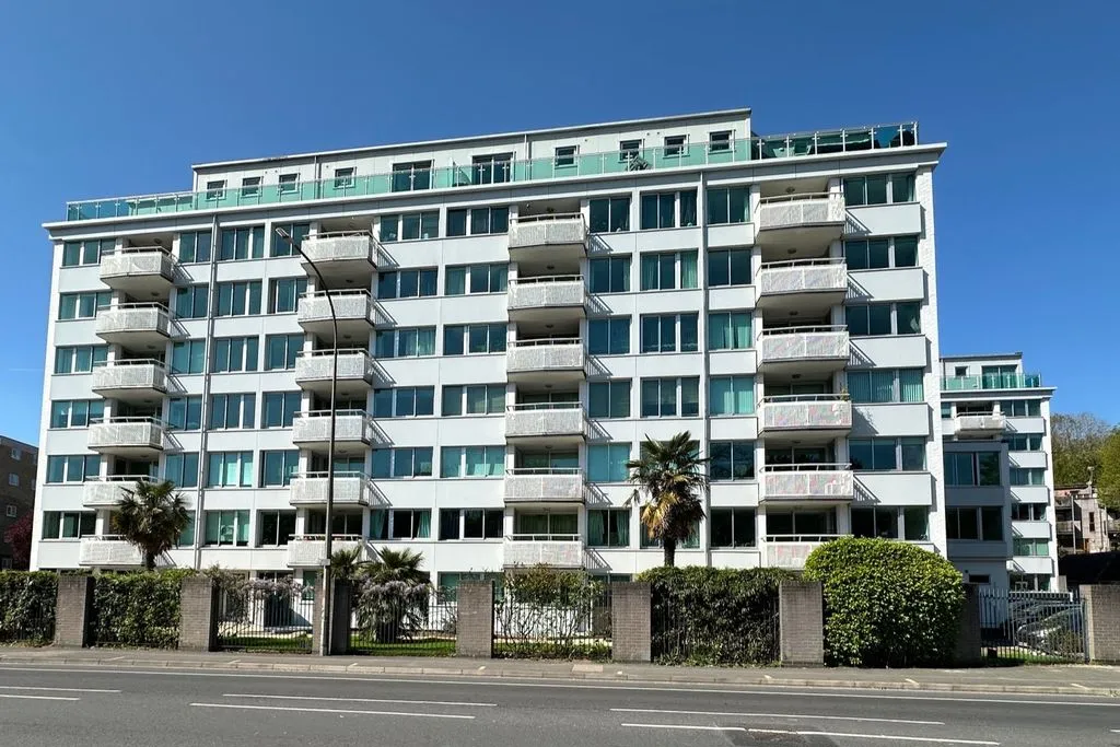 flat for sale — London Road, Brighton BN1 6YL