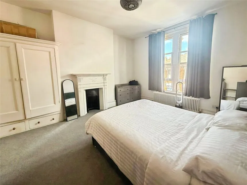 Whitwell Road, Southsea, Hampshire, PO4, photo 4
