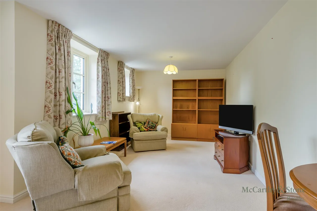 Mercer Way, Tetbury, GL8, photo 6