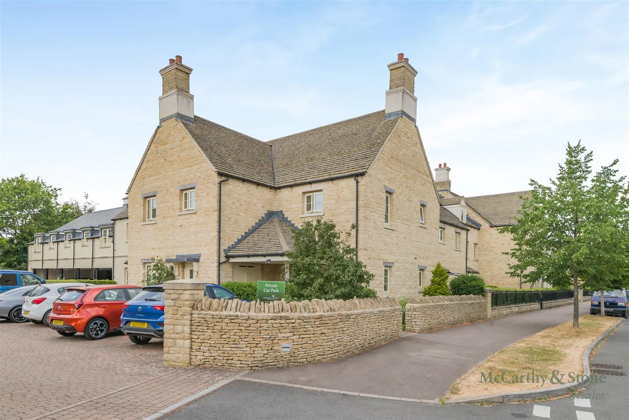 Mercer Way, Tetbury, GL8, photo 20