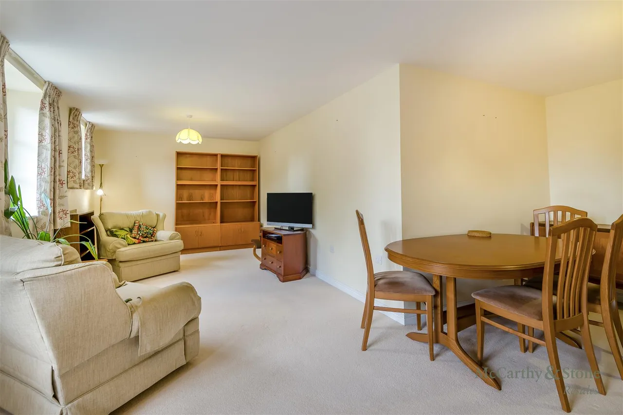 Mercer Way, Tetbury, GL8, photo 8