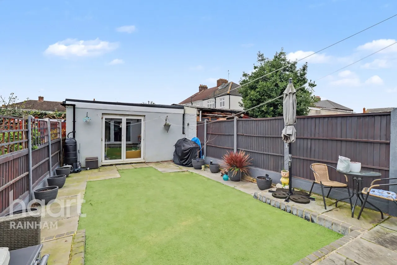 Grove Park Road, Rainham, RM13, photo 18
