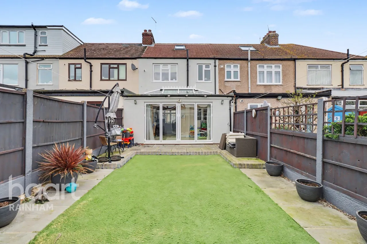 Grove Park Road, Rainham, RM13, photo 17