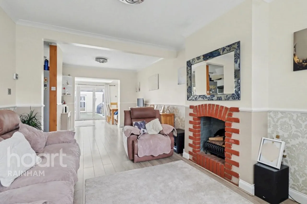 Grove Park Road, Rainham, RM13, photo 6