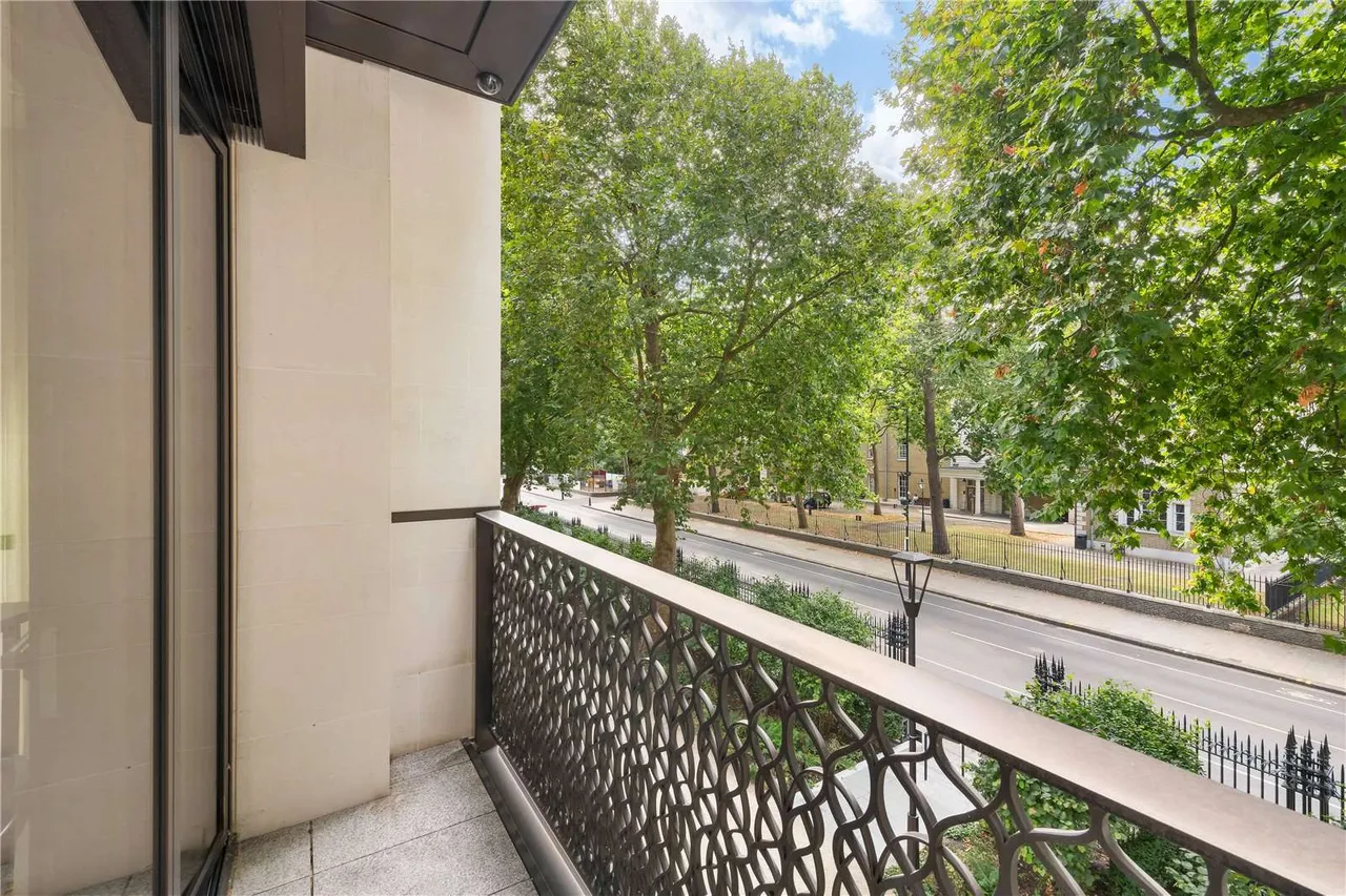 Whistler Square, London, SW1W, photo 6