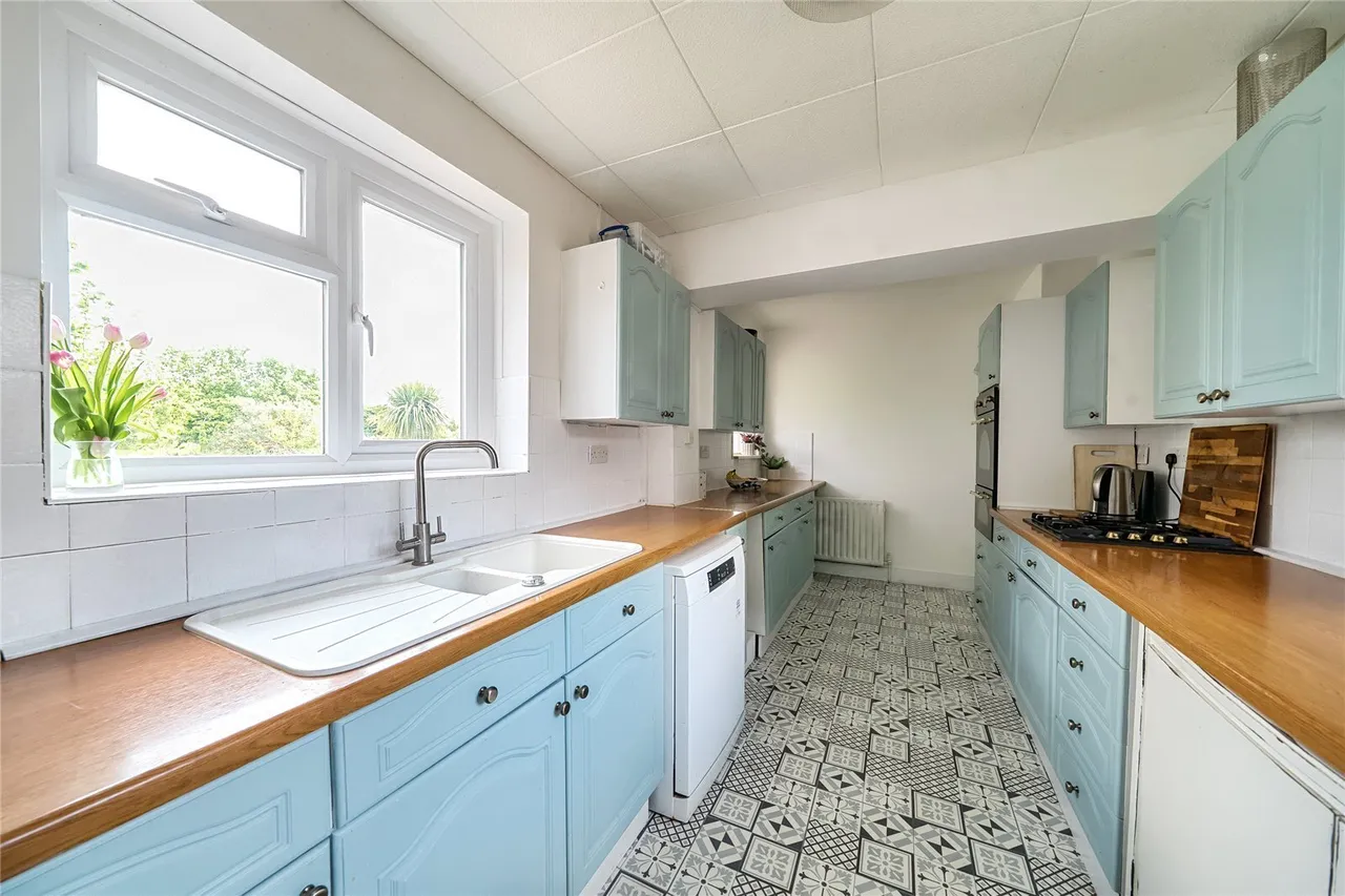Queens Road, Alton, GU34, photo 13