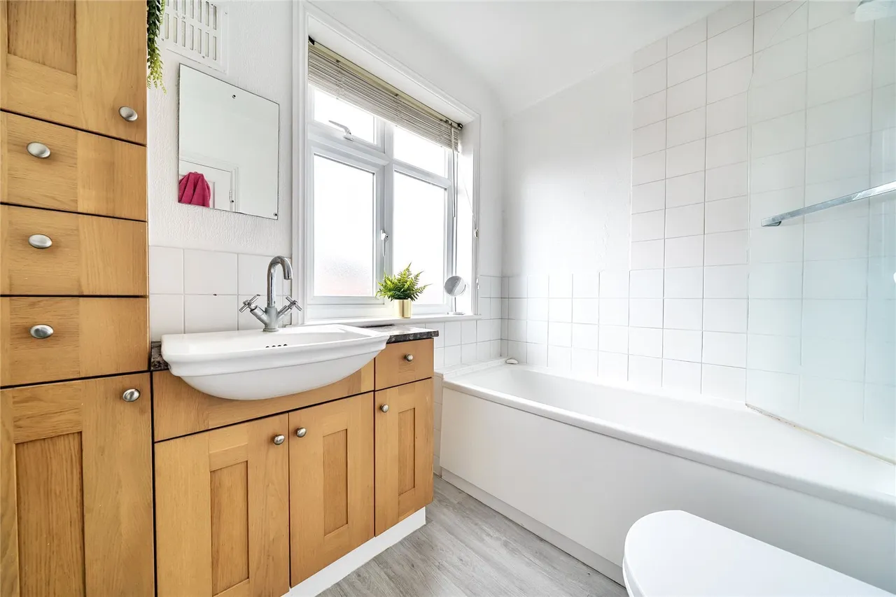Queens Road, Alton, GU34, photo 6