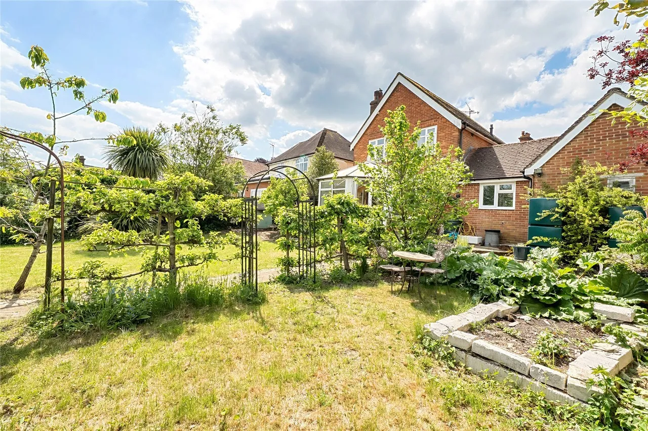 Queens Road, Alton, GU34, photo 10