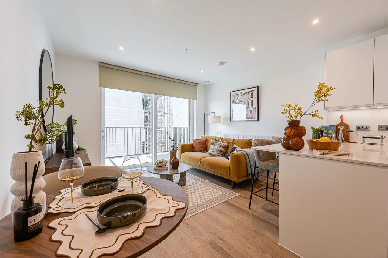 Showflat 1 (1 bed) Navigator Place, Kidbrooke Village, photo 6