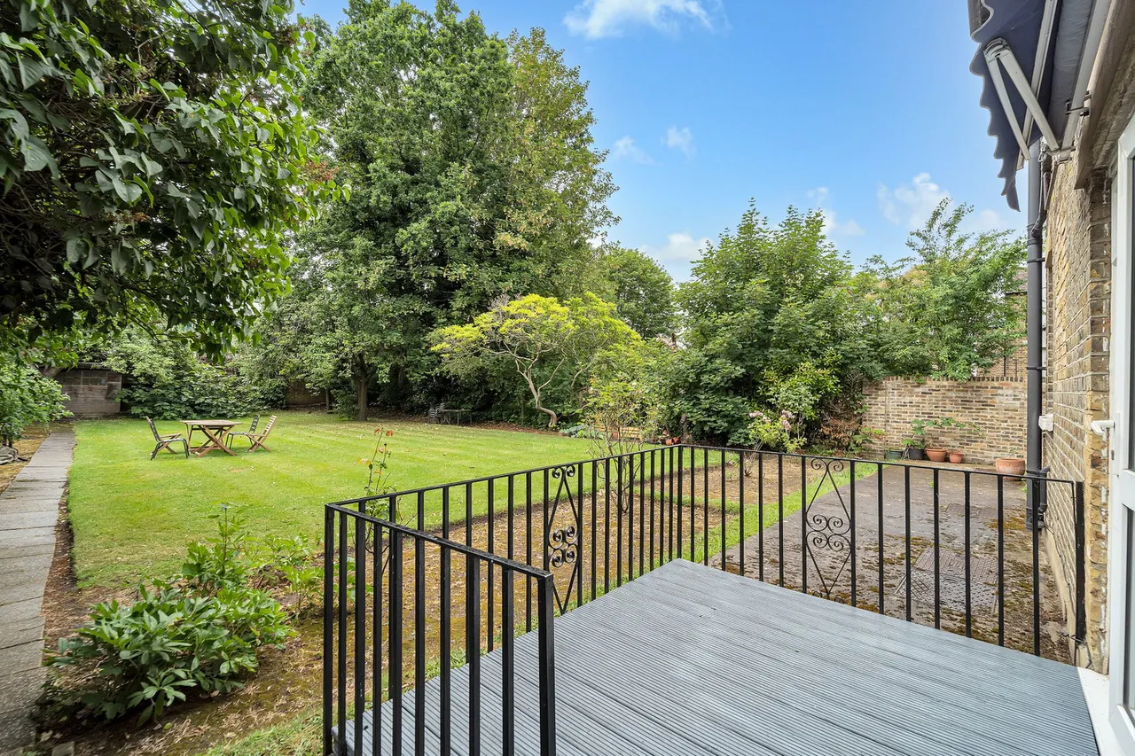 Madeley Road, Ealing, London, W5, photo 11