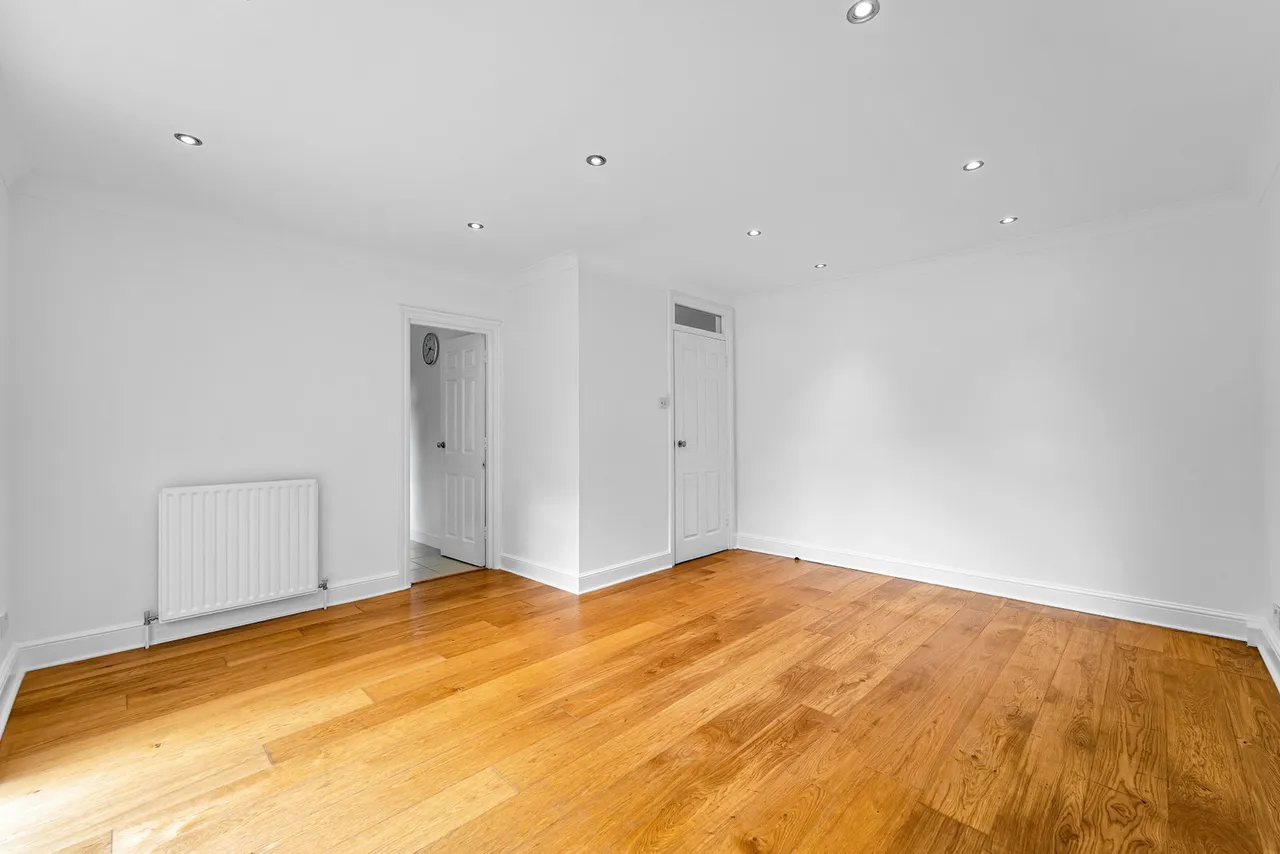 Madeley Road, Ealing, London, W5, photo 5