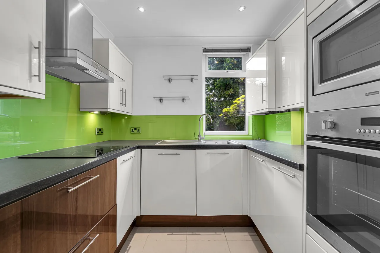 Madeley Road, Ealing, London, W5, photo 2