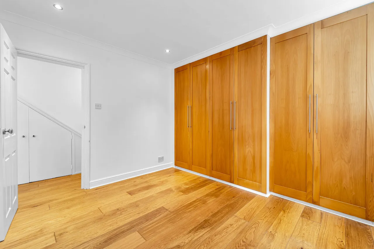 Madeley Road, Ealing, London, W5, photo 9