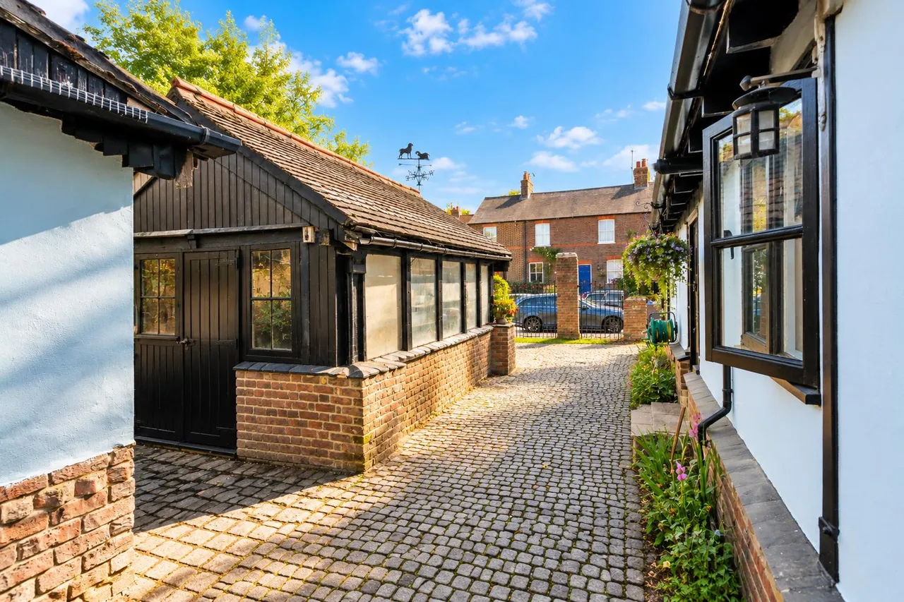 Hemel Hempstead Road, St. Albans, AL3, photo 28