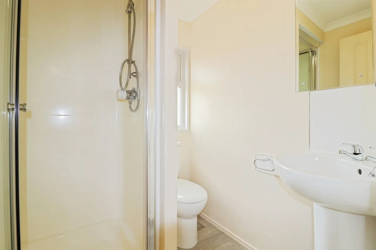 Stuston Road, Diss, photo 12