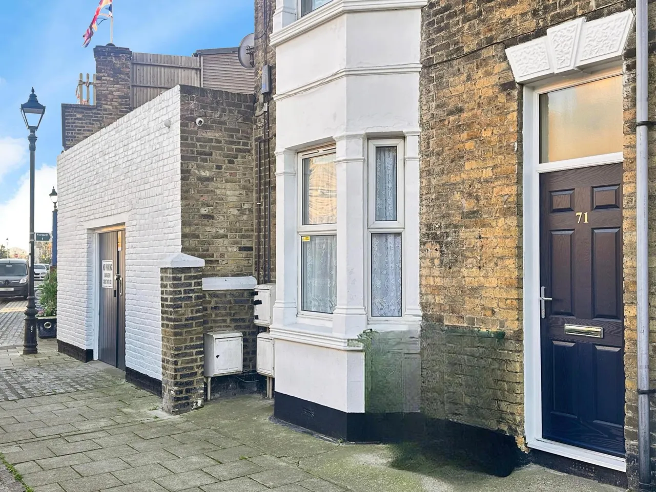1 bed flat for sale, High Street, Sheerness, ME12