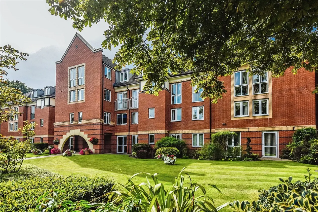 Hillary Court, Formby, L37, photo 6