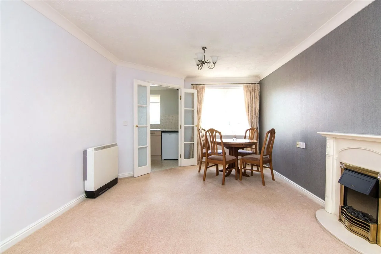 Hillary Court, Formby, L37, photo 3