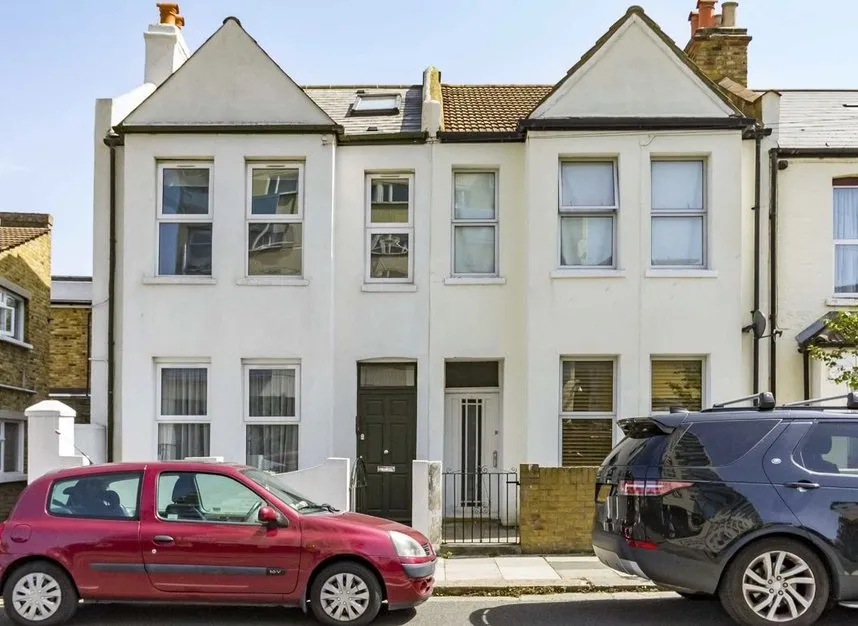 3 bed flat to rent, De Morgan Road, Fulham, SW6