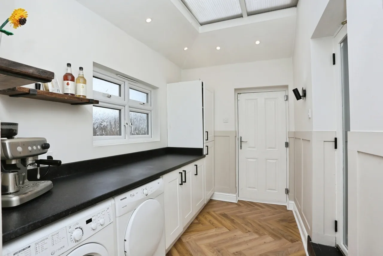 Frimley Close, New Addington, Surrey, CR0, photo 4