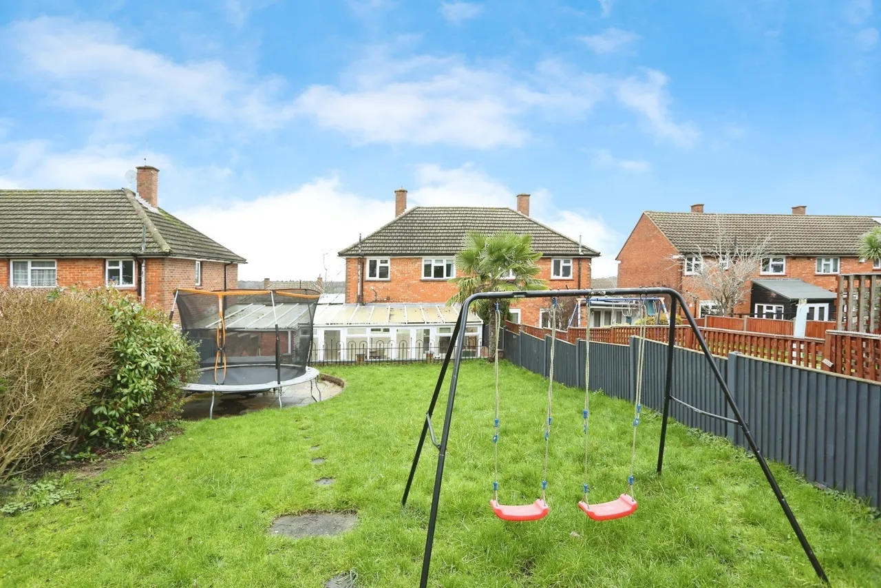 Frimley Close, New Addington, Surrey, CR0, photo 13