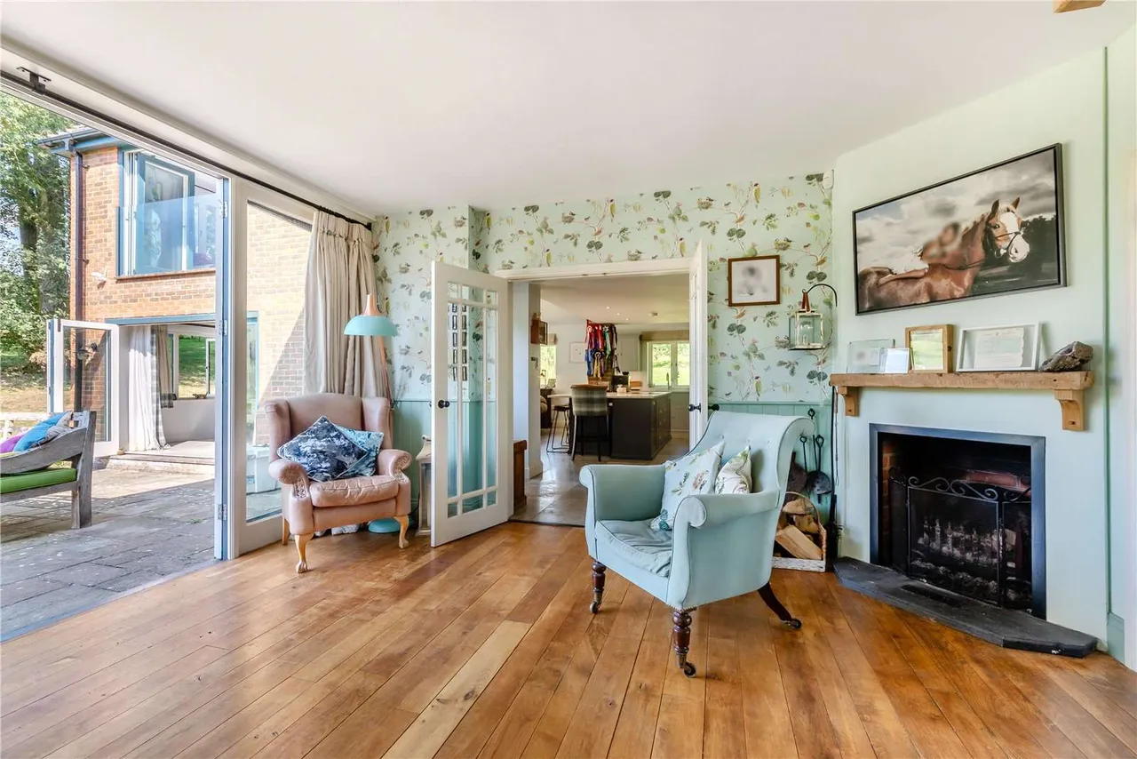Winterbourne Road, Berkshire, United Kingdom, RG20 8AY, photo 8