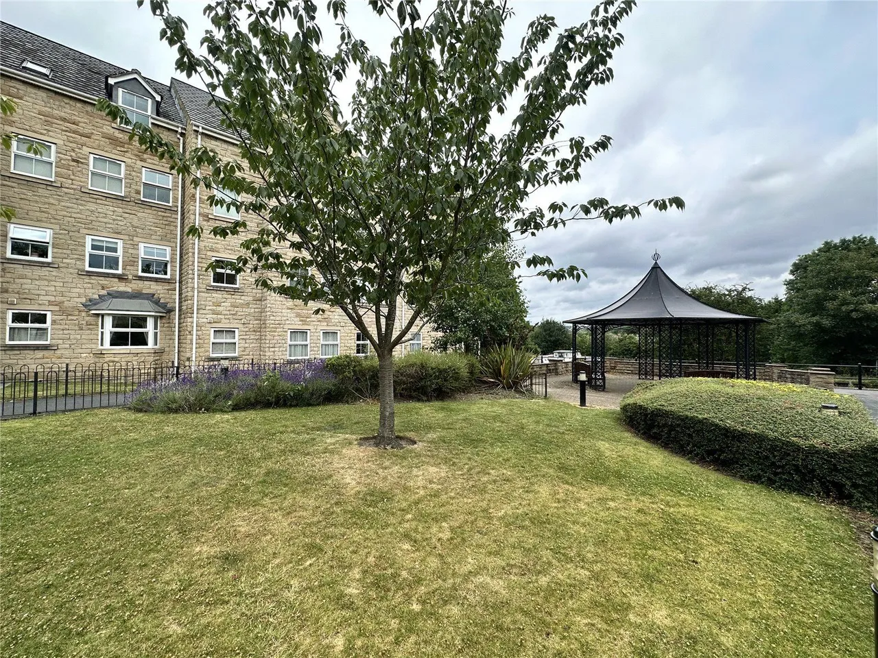 Navigation Drive, Bradford, BD10, photo 8
