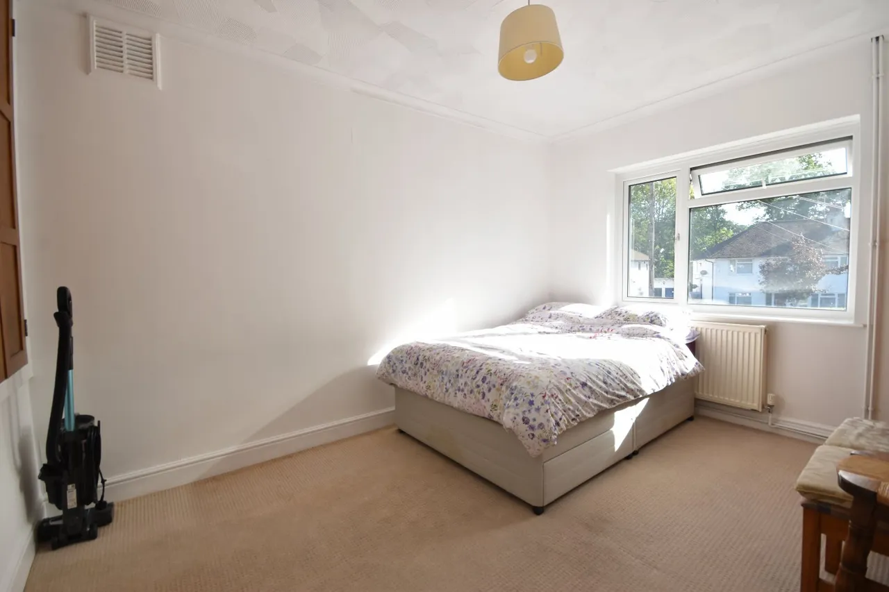 Meadowcroft Close, Horley, RH6, photo 8