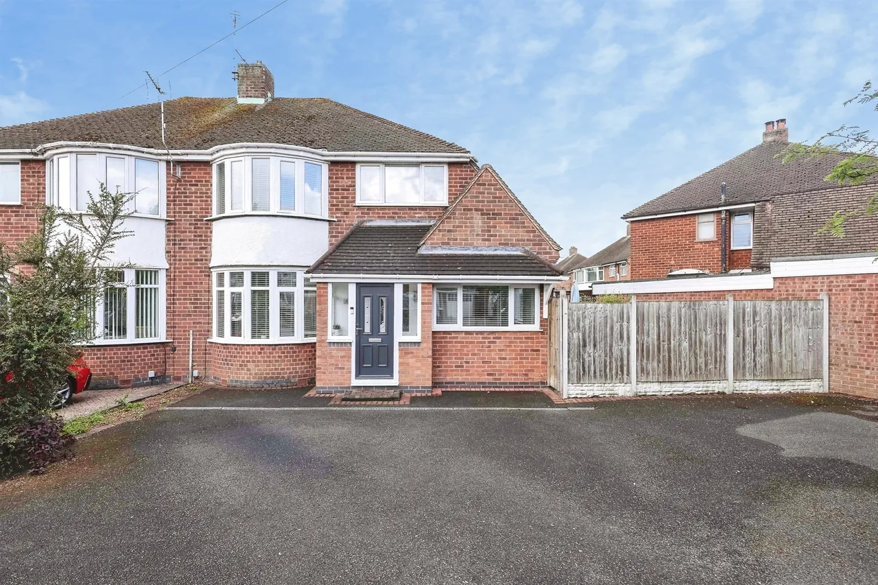 3 bed house for sale, Windleaves Road, Birmingham, B36