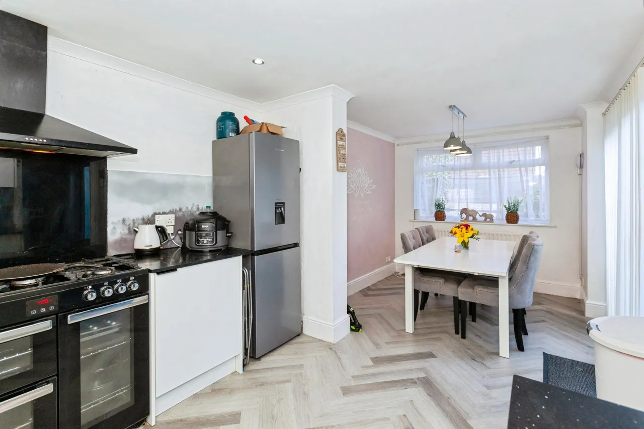Wood Close, Windsor, SL4, photo 6