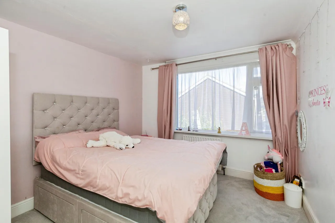 Wood Close, Windsor, SL4, photo 14