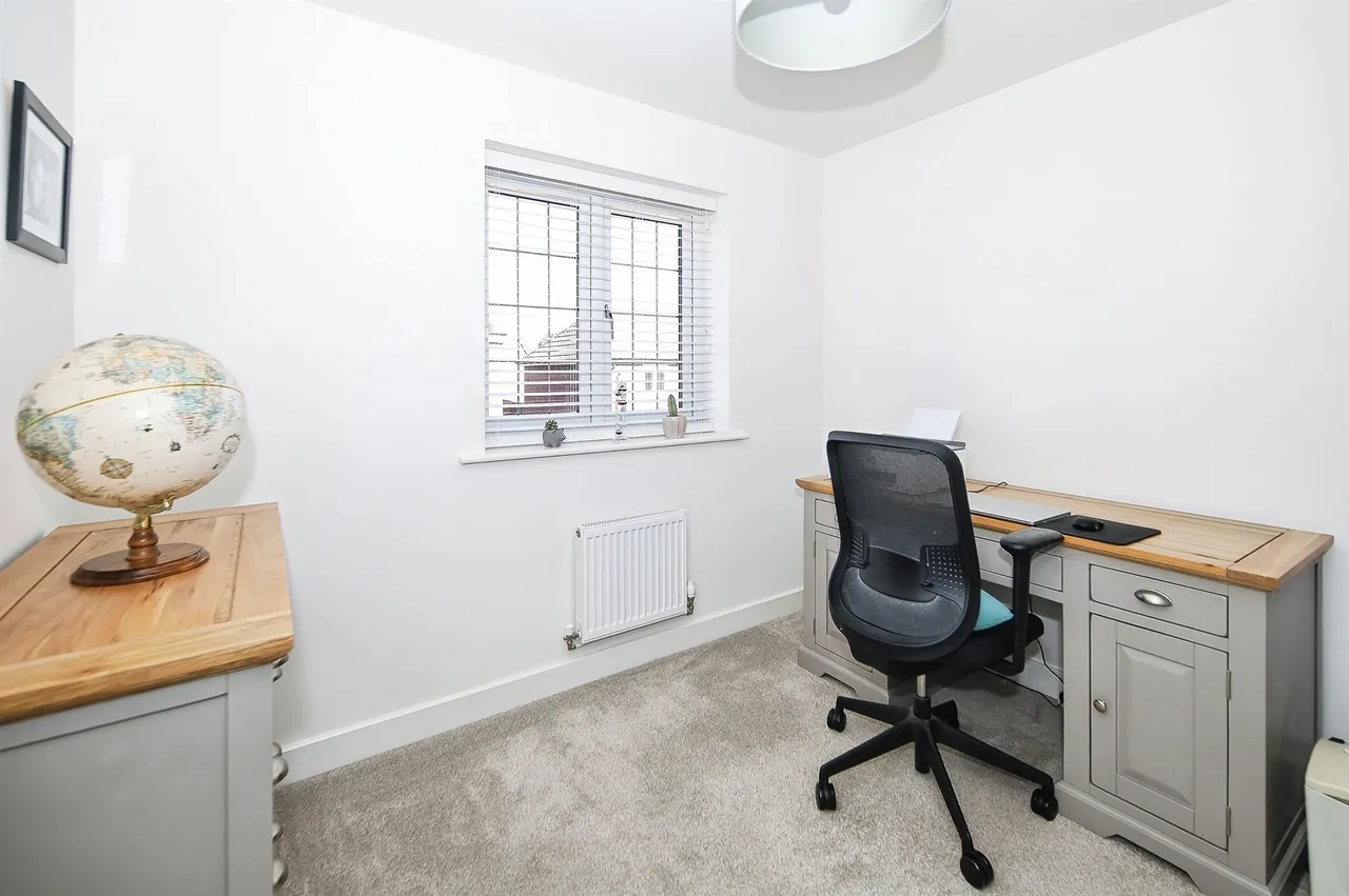 Martin Drive, Kenilworth, CV8, photo 13