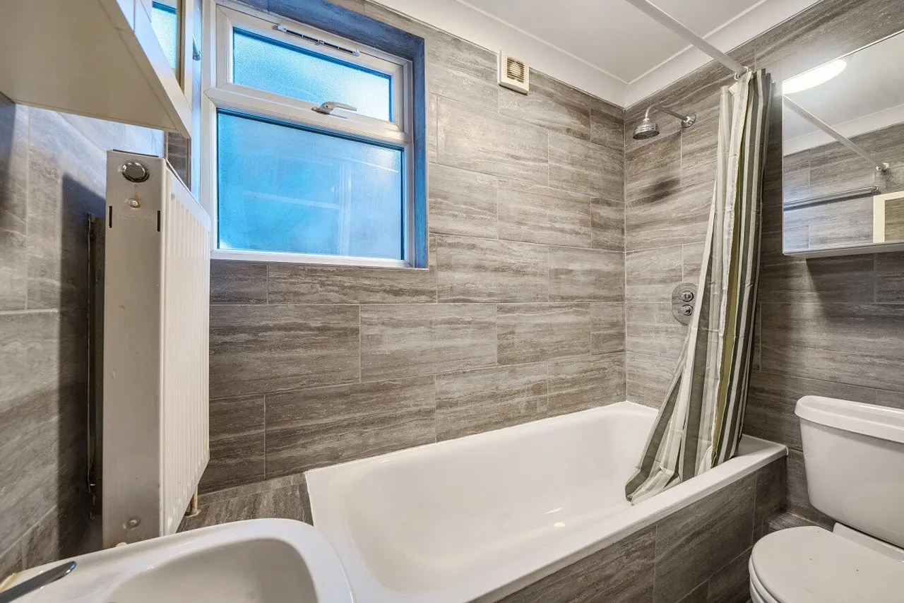 Abernethy Road, Hither Green, SE13, photo 13