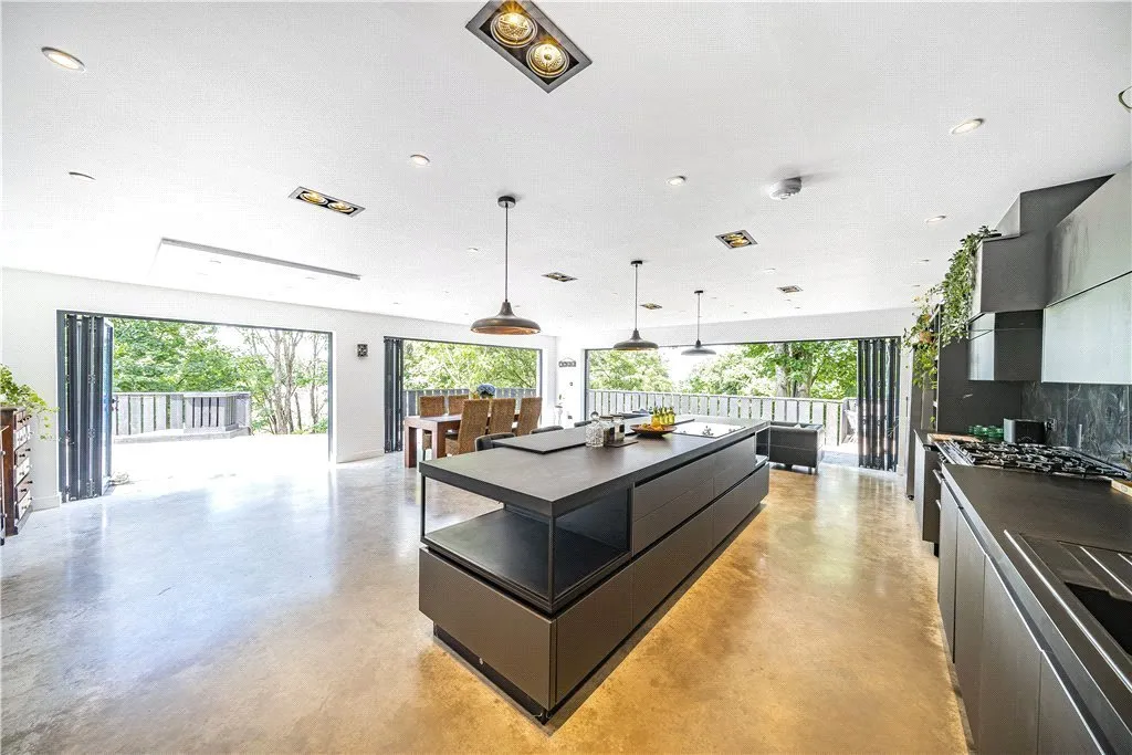 Fremantle Road, DA17, photo 2