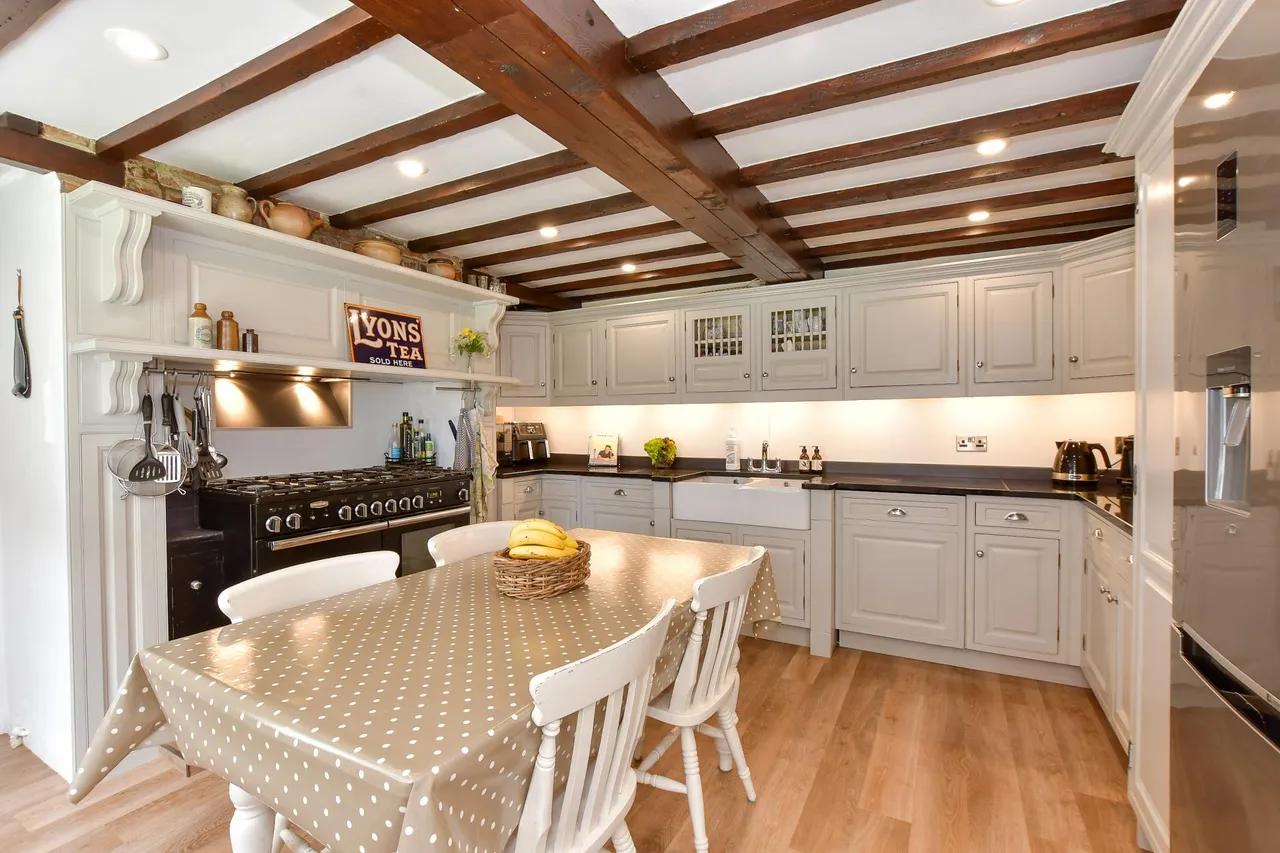 Brighstone, PO30, photo 7